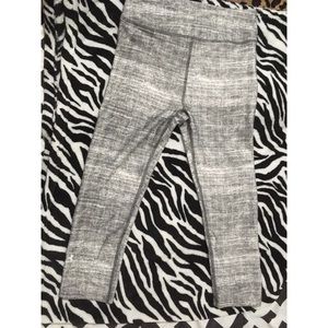 Under Armour Cropped Workout Leggings